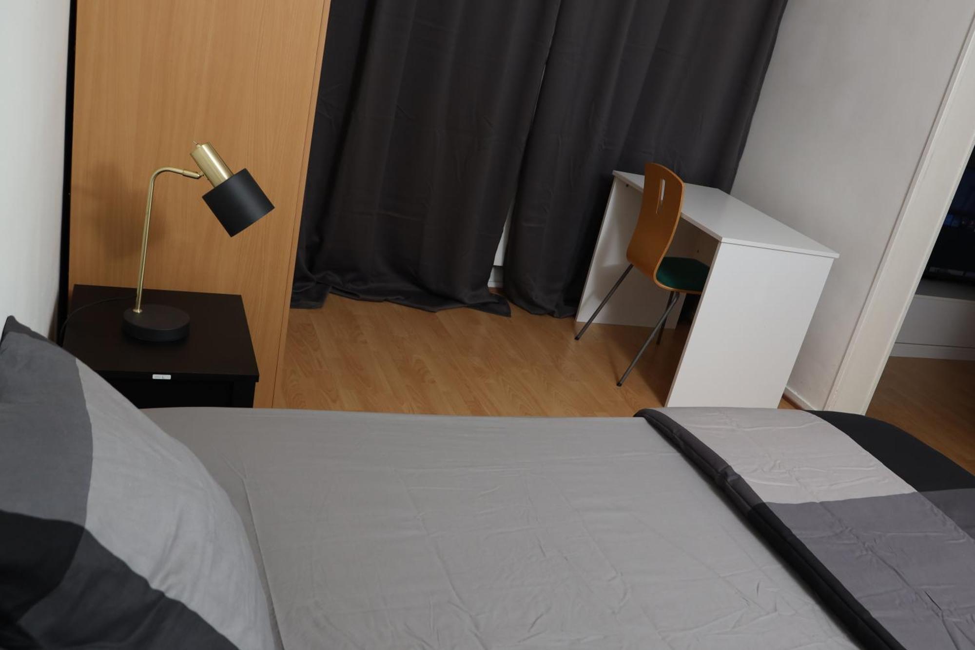 Big, Modern Flat For 6 - Heart Of